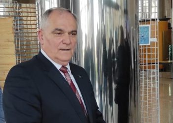 Koncesiju na plažu sud dodijelio tvrtki iz Zagreba, župan Boban godinu dana skriva dokumente i priznao da odbija provesti odluku suda!