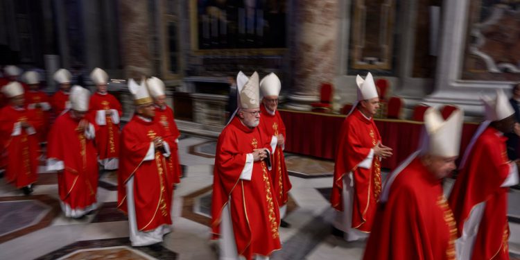 Konklava: Što se događa iza zatvorenih vrata kako bi izabrao novog pape