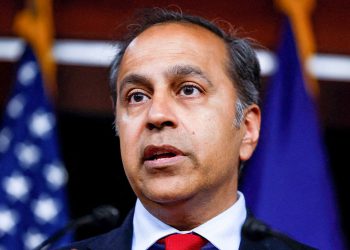 Krishnamoorthi se pridružuje natjecateljskoj utrci Senata Illinois, kritizira Trumpa i Musk