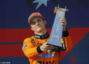 Lando Norris napustio je vrištanje u Max Verstappen dok je Oscar Piastri izmamio svog suigrača u McLarenu kako bi ponovno pobijedio u Miamiju i otvorio GAP u borbi za naslov – dok Lewis Hamilton bjesni u Ferrariju