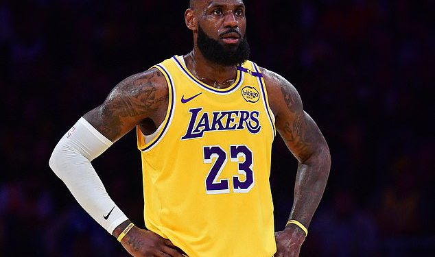 LeBron James i Lakersi se sruše iz NBA doigravanja … dok navijači pozivaju košarkašku ikonu da se povuku