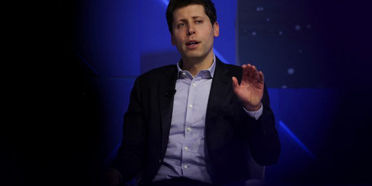 Legendarni Appleov dizajner Jony Ive dizajnirat će za OpenAI, akvizicija dogovorena