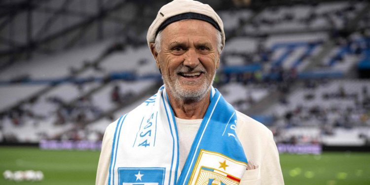 Legendarni Zadranin i jedini hrvatski osvajač Zlatne kopačke dobio ovacije na proslavi Marseillea