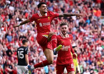Liverpool vs Arsenal – Premier liga: rezultat uživo i ažuriranja dok su se Gunners izjednačio nakon što su navijači Trenta Alexander -Arnolda potaknuli navijači dok je sišao s klupe