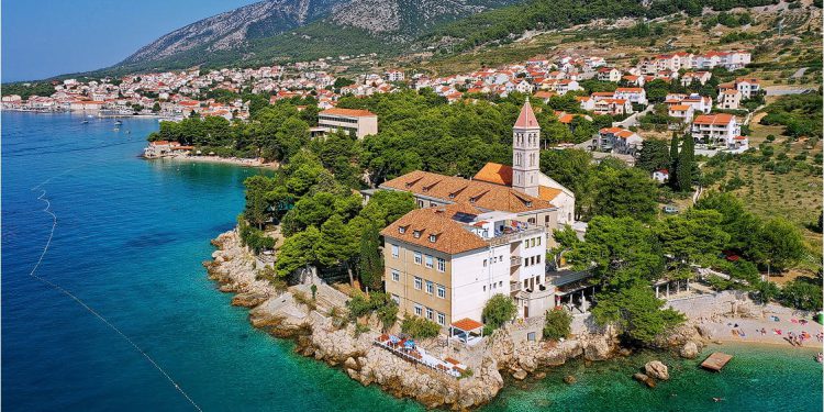 Lučka uprava SDŽ-a započinje s prvim koracima dogradnje luke Bol na otoku Braču