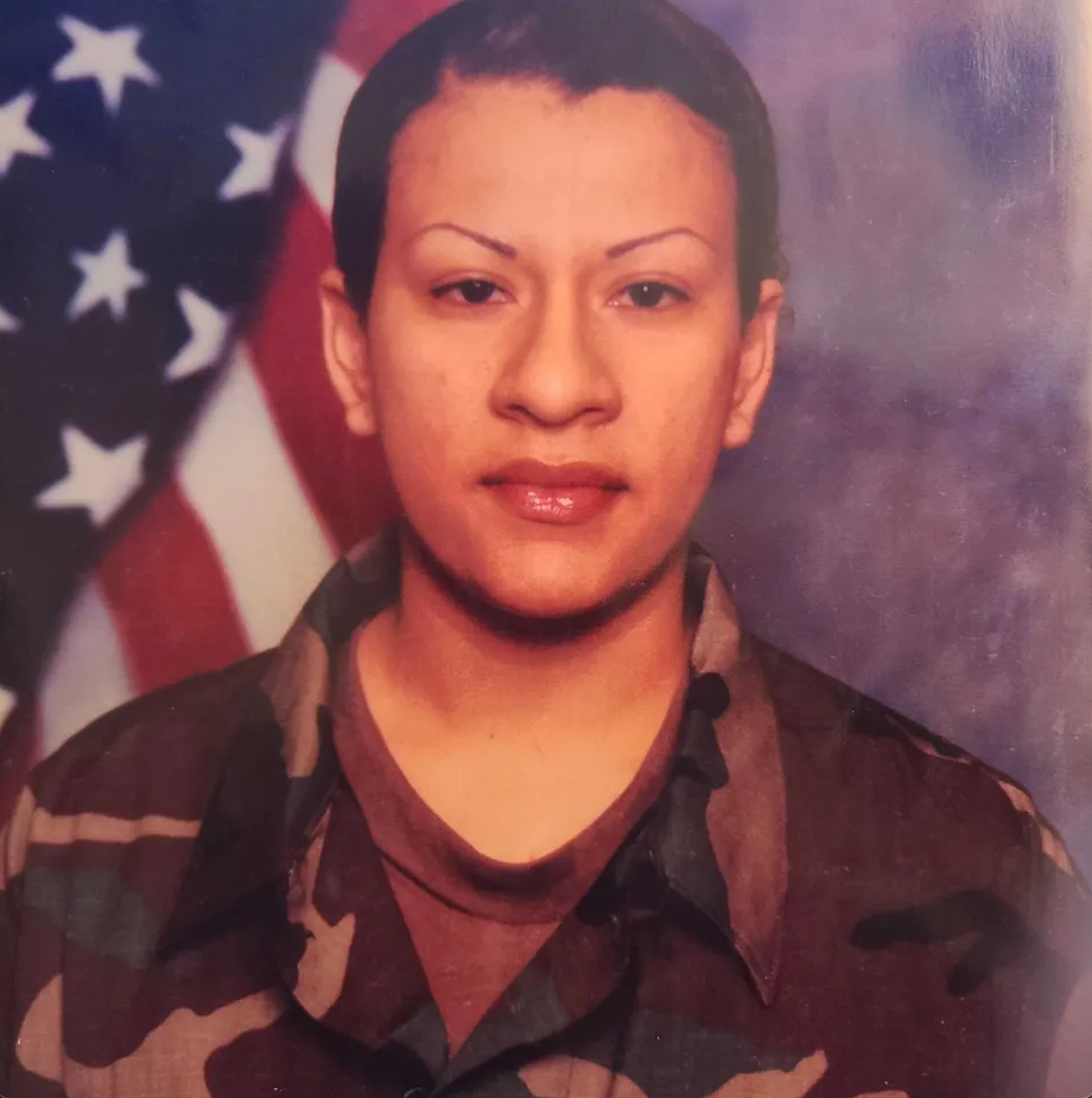 Smrt 46-godišnje Lucrecia Macias Barajas, veteran američke vojske, policijska uprava u Los Angelesu okarakterizirala je kao sumnjivu predoziranje droge, navodi se u Los Angeles Timesu
