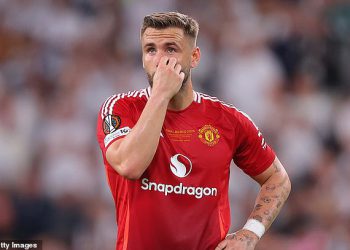 Luke Shaw ispričava se navijačima Man Uniteda jer priznaje da igrači moraju “pitanje jesu li dovoljno dobri” – i donosi presudu Rubenu Amorimu
