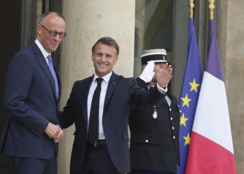 Macron najavio zajedničko francusko-njemačko obrambeno vijeće. Merz rekao nešto važno