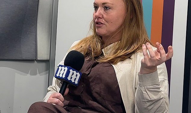 Mafs ‘Katie Johnson otkriva kako se mučenje silovanja ostavilo skrivajući se iza debljanja prije nego što se okrenula injekcijama mršavljenja kako bi povratila njezino zdravlje:’ Polako sam se ubila ‘