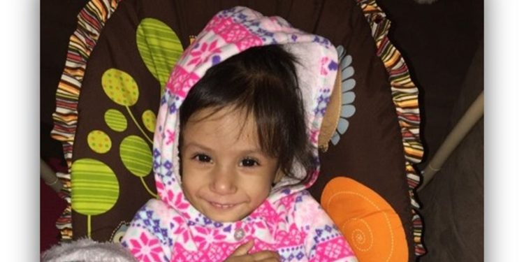 Mama je uhićena nakon što je izgladila dijete u ormaru. Sada policajci traže njezinu sestru koja nedostaje od 2017. godine