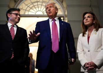 Mike Johnson centimetara bliže prolazu Trumpovog “velikog, prekrasnog Billa”, ali ostaje zadržavanje
