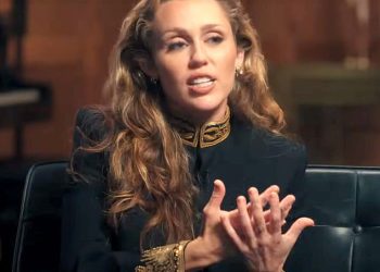 Miley Cyrus otkriva kumu Dolly Parton ‘nije voljela’ neke od svojih starijih pjesama, saznajte koje su one