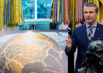 Ministar obrane Pete Hegseth najavljuje prvu vojsku padobrane povećanje plaća u 25 godina