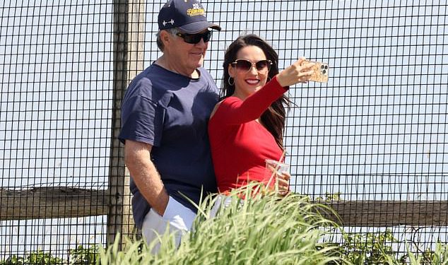 Mještani Nantucket nazvani “licemjerima” za izvlačenje Jordona Hudsona zbog odnosa Billa Belichicka