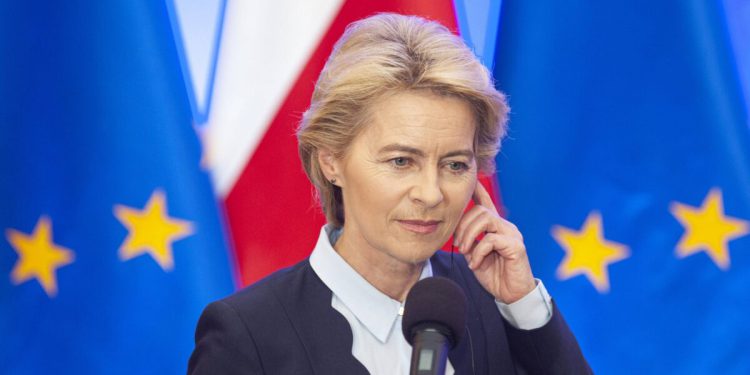 Mogu li pravno-politički i javni pritisci Ursulu von der Leyen primorati na ostavku?