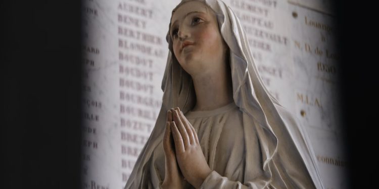 Molitva koja može promijeniti povijest: Hrvatski narod se posvećuje Isusovoj Majci