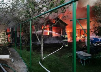 Moskva ciljana glavnim Ukrajinskim napadom dronova (videozapisi) – RT Rusija i bivši Sovjetski Savez