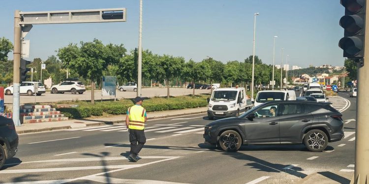 NEMA ZASTOJA KAD PROMETNI REDAR UPRAVLJA Evo kako je jutros tekao promet kroz Podstranu