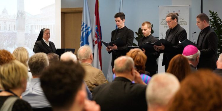 Na Filozofskom fakultetu u Splitu održano predstavljanje knjige “Glagoljaštvo na području stare Splitske metropolije”