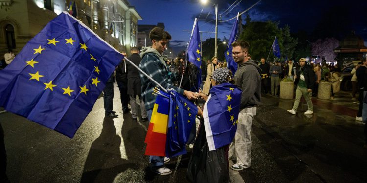 Na rumunjskim izborima čudo! Pobijedio eurocentrist usprkos golemom zaostatku u 1. krugu