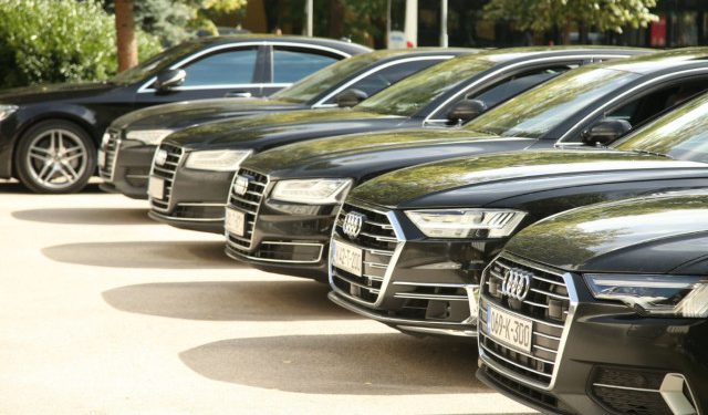 Nabava za NSRS: Stotine tisuća KM za limuzine iz tvrtke savjetnika predsjednika Skupštine