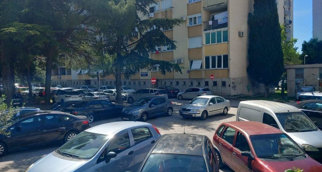 Naprid Plokite, naprid Siromašna: “Skoro nitko od glavnih kandidata ne spominje ono što tišti sve građane našega grada”