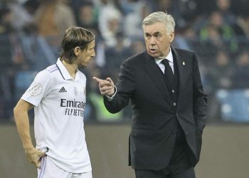 Navijači se veličanstvenim transparentom opraštaju od Luke Modrića: dvije riječi na njemu govore koliki je trag ostavio