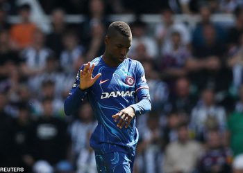 Nicolas Jackson poslao je nakon što je glavni Headloss vidi zvijezdu Chelseaja brutalno lakat Newcastle Rival Sven Botman – a obožavatelji Furious Bluesa svi govore isto nakon ‘strašnog’ trenutka