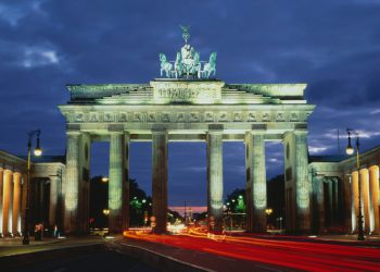 Njemačka ‘klizanje prema dolje do urušavanja’ – Lavrov – RT World News