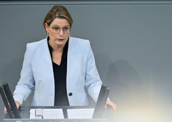 Njemački ministar pravde poziva na potencijalno zabranu najveće oporbene stranke – RT World News
