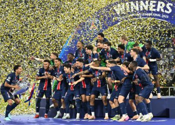 Nogometni navijači pobune nakon PSG Victory (Videos) – RT Sport News