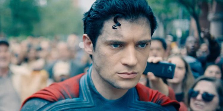 Nova prikolica Superman izrezuje zapaženi trenutak od prvog teasera