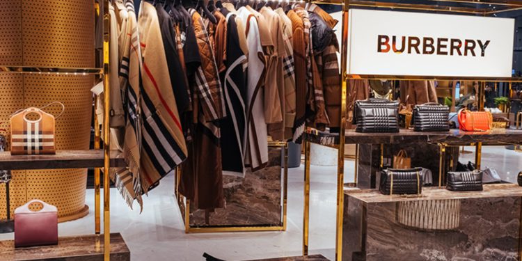 Novi smjer: Burberry otpušta 20 posto radne snage u sklopu poslovnog zaokreta