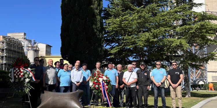 Obilježeno četvrt stoljeća osnutka Udruge dragovoljaca i veterana Domovinskog rata Dalmacijacement