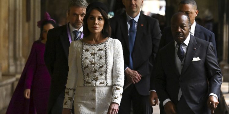 Obitelj bivšeg predsjednika Gabonese puštena iz zatvora – Media – RT Afrika