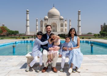 Obiteljska je bitna: kako VP VANCE, supruga pružaju “normalnost djeci u vrlo nenormalnoj situaciji”