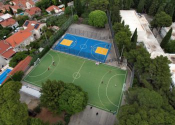 Obnovljeni sportski tereni iznad OŠ Lapad