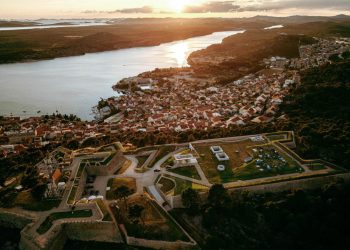 Održana manifestacija Night of Fortresses Goes Green: Kulturna baština i održivost povezale 75 lokaliteta u 10 europskih zemalja