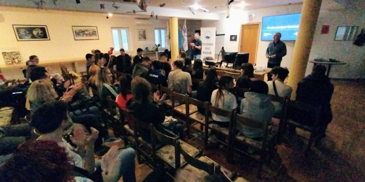 Održano je znanstveno-popularno predavanje pod nazivom “Kratka povijest galaksije”