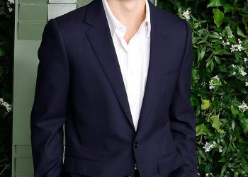 Otac s A-liste Nepo Baby-a gurne nad sinom koji je sletio u ulogu u vlastitoj TV emisiji