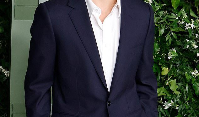 Otac s A-liste Nepo Baby-a gurne nad sinom koji je sletio u ulogu u vlastitoj TV emisiji