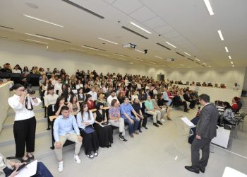 PMF Split svečano proslavio osam desetljeća postojanja: “Ljudskošću i profesionalizmom nastavimo biti primjer našim studentima”