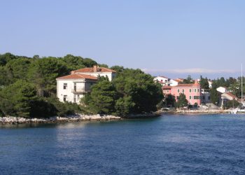 PROJEKT ARHIPELOGOS Ruševna vojarna na otoku Molatu pretvorit će se u Sveučilišni kampus za više odjela!