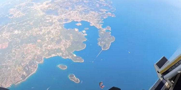 Padobranski sportski skokovi u NP Brijuni 2025