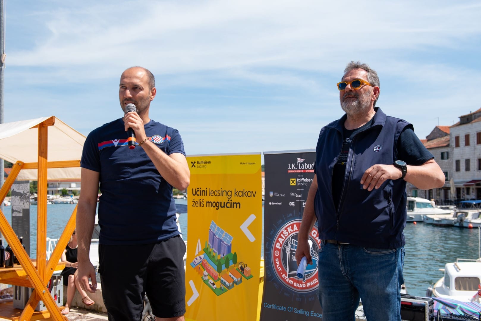 Stari Grad ispratio „Paišku“ prema Splitu