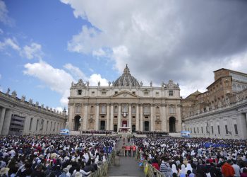 Papa Lav pozvao podijeljenu Crkvu na jedinstvo; osudio kapitalističku gramzivost