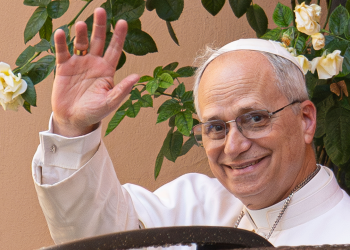 Papa Leo XIV pravi prvi post na društvenim mrežama, pozivajući na mir