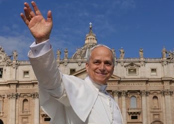 Papa Leo XIX raspravlja o jedinstvu, ratu tijekom nastupne mase u nedjelju