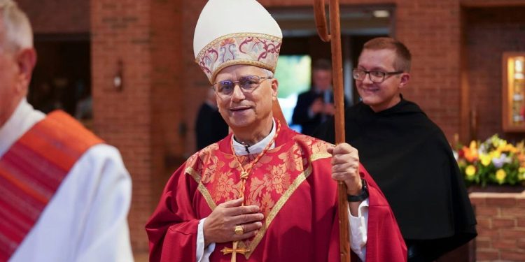 Papa Leo gledao je Contave film i glumio Wordle prije nego što je izabran novi pontiff, brat otkriva