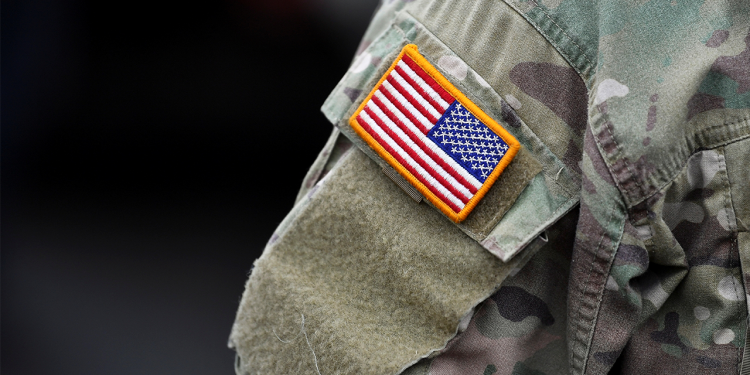 Pentagon zaustavljajući tretman prijelaza roda transrodnih trupa